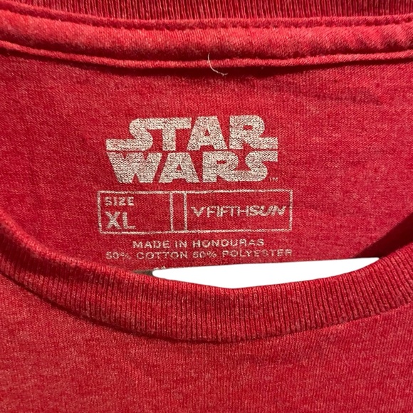 Star Wars Chewbacca Tangled in Christmas Holiday Lights Red T-Shirt Size XL - Picture 4 of 4